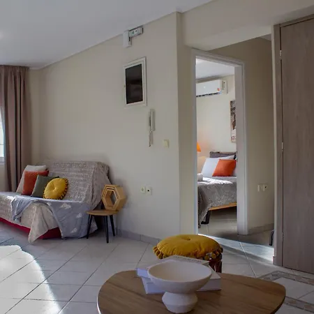 Square House Apartment